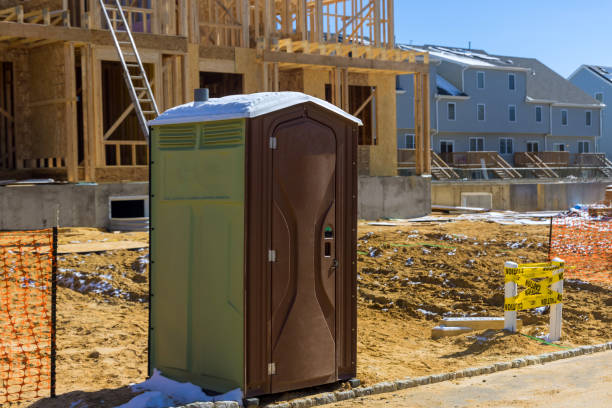 Best Construction site porta potty rental  in Lake Alfred, FL